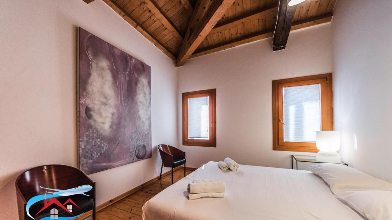 Au Nom De La Rose Appartement Venetië Buitenkant foto